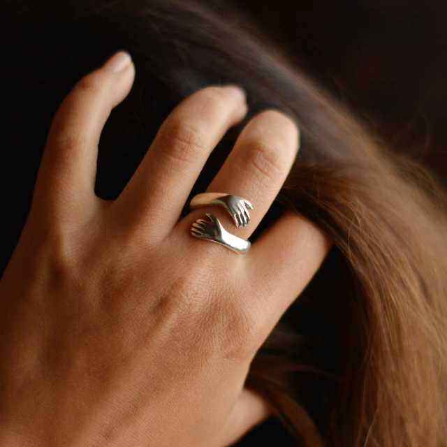 Anillo Abrazo thumbnail 2