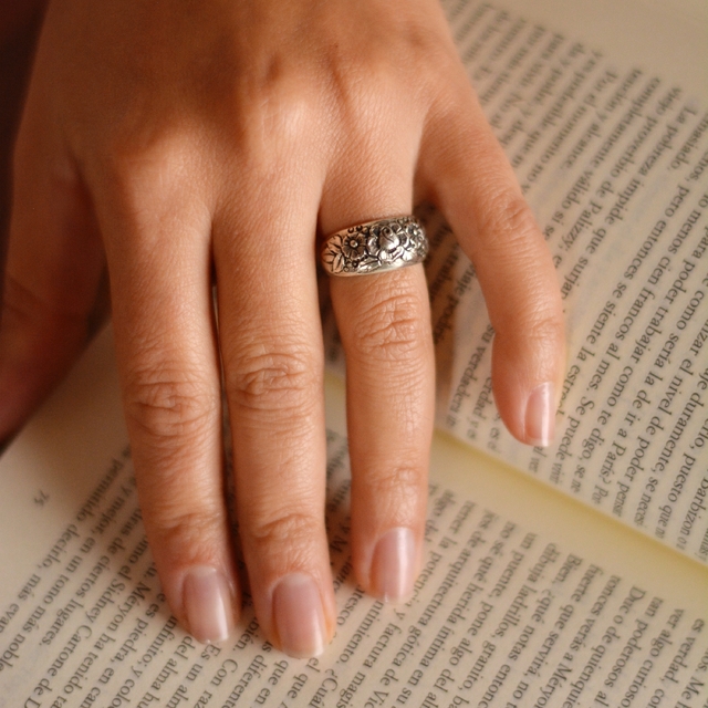 Anillo Bouquet Cincelado thumbnail 2
