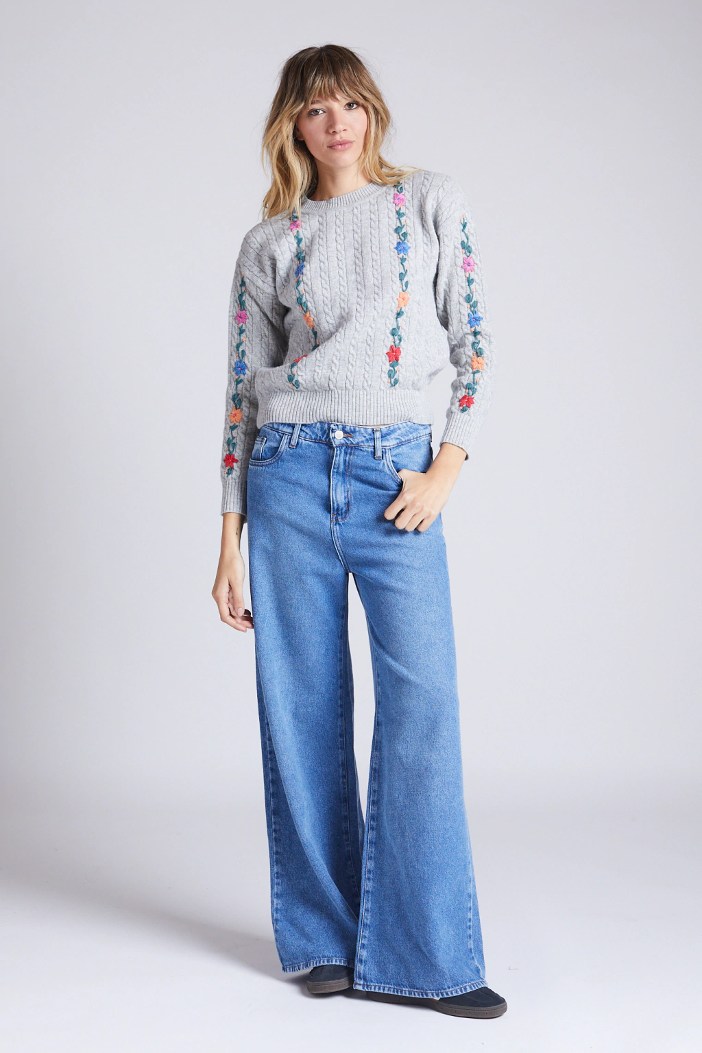 SWEATER TRENZA BORDADO