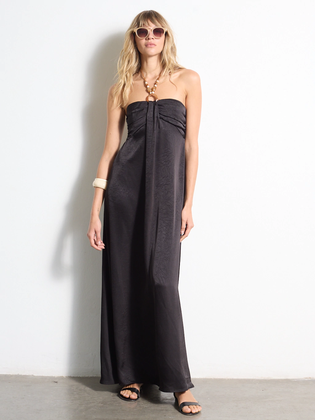 VESTIDO SEDA COLLAR