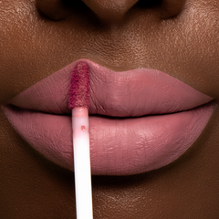 Batom Semi-mate Mariana Laureano - Cor Amélia - DP Cuidados Especiais | Maquiagem e Cosméticos
