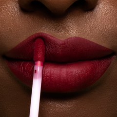 Batom Semi-mate Mariana Laureano- Cor Adélia - DP Cuidados Especiais | Maquiagem e Cosméticos