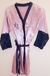 Robe cetim manga 3/4 com renda e bordado personalizado - Flor Lembranças e caixas convite para padrinhos