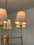 Lustre pendente dourado com seis cúpulas, ideal para salas de estar e quartos. Lustres Gênesis Site online venda de Lustres e Iluminação