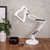Luminária de mesa abajur vermelho com LED em um ambiente moderno. Lustres Gênesis loja online de Lustres e Iluminação Decorativa