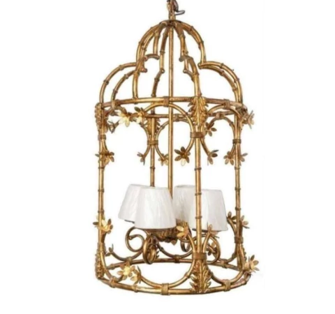 Lustre pendente Trindade de folhas de ouro com design elegante e sofisticado. Lustres Gênesis Site online venda de Lustres e Iluminação