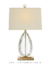 Abajur Moderno de Cristal Lyric com cúpula quadrada em um design elegante, ideal para sala de estar, quartos ou escritório. Lustres Gênesis Site online venda de Lustres e Iluminação