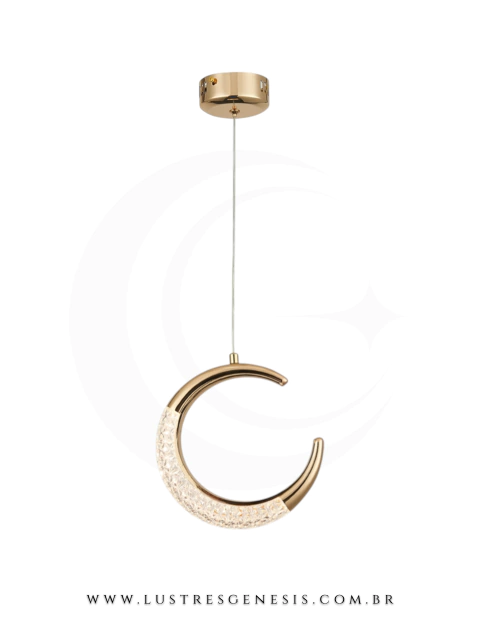 Pendente moderno em formato de lua dourada com detalhes em cristal, ideal para quartos, lavabos, banheiros e cabeceira de cama. Produto da Sindora Iluminação.
