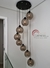 Lustre pendente Sarvah moderno com 8 globos, ideal para escadas e ambientes com pé direito duplo. Lustres Gêneiss loja online de Lustres e Iluminação Decorativa