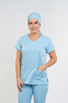 Imagem do Pijama Cirúrgico Feminino Alfa Azul Claro