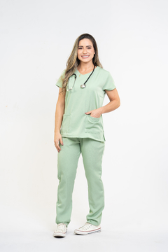 Pijama Cirúrgico Feminino Alfa Verde Sálvia