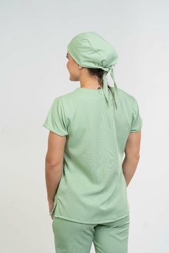 Imagem do Pijama Cirúrgico Feminino Alfa Verde Sálvia
