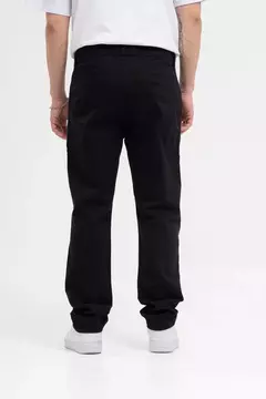 PANTALON CHINO DE GABARDINA NEGRO (214) - SAMCRO REMERAS 