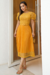 Vestido Longuete,Plissado,Cor Amarelo,Tecido Renda Arrastão com saia em Malha.