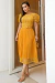 Vestido Longuete,Plissado,Cor Amarelo,Tecido Renda Arrastão com saia em Malha.
