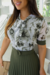 Vestido Midi,Cor Verde Musgo,Tecido Tule com Saia em Crepe Plissado,Estampa Floral 