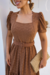 Vestido Longuete,Cor Marrom,Tecido Malha Lese, manga Princesa com Cinto Forrado.
