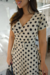 Vestido Midi,Cor Begê, em Gola V,Tecido Malha Ottoman Plissado com Cinto Forrado 
