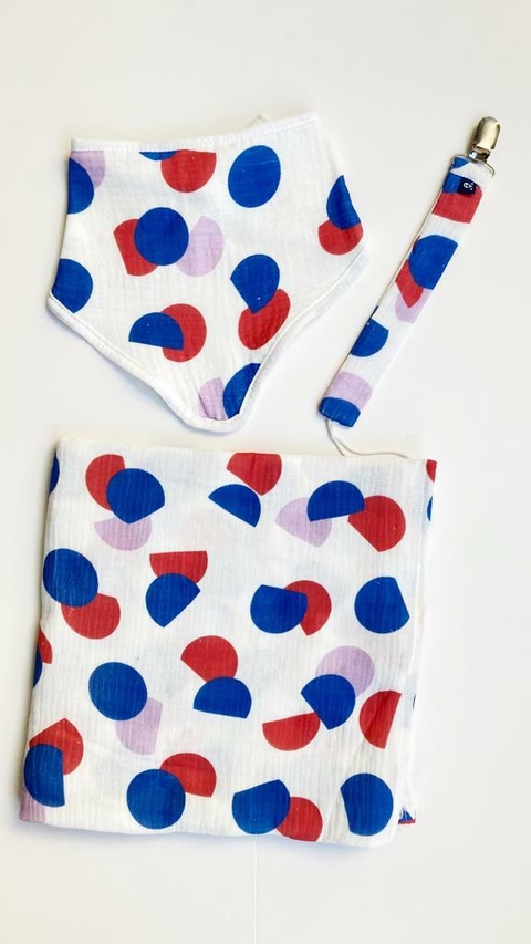 KIT AJUAR ACCESORIOS DOTS (MANTA + BABERO + PORTA CHUPETE)