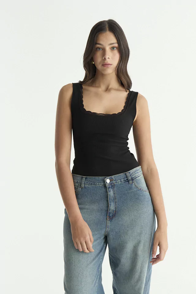 Musculosa Lace thumbnail 2