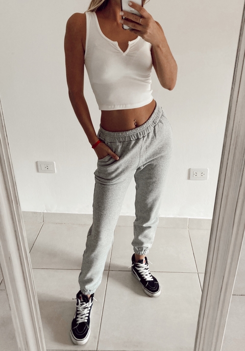 Jogger frizado 6 talles