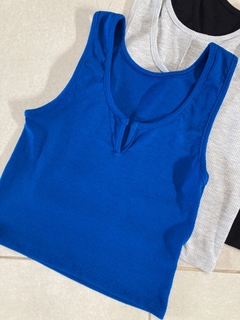 Top morley con escote colores - $8925 transf