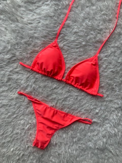 Imagen de Bikini clasica fucsia conjunto