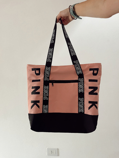 Bolso pink impermeable - $34840 transfe - Brunella Online
