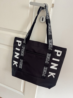 Imagen de Bolso pink impermeable - $34840 transfe