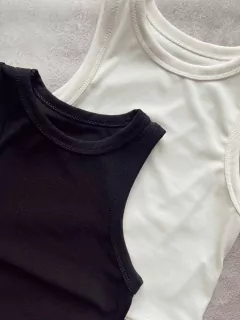 Top musculosa morley - $8415 transf - comprar online