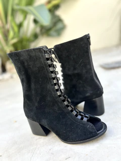 Bota Ara Caña alta ULTIMAS!