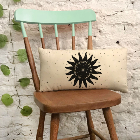 Almohadón Alargado UNIVERSO DE TU LADO