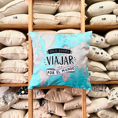 Funda de Almohadón Cuadrado SOLO QUIERO VIAJAR POR EL MUNDO (PRE-ORDER) - comprar online