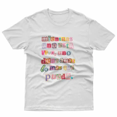 Camiseta Amar Más (Bad Bunny) - comprar online