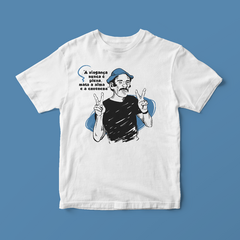 Camiseta A vingança nunca é plena (Chaves)