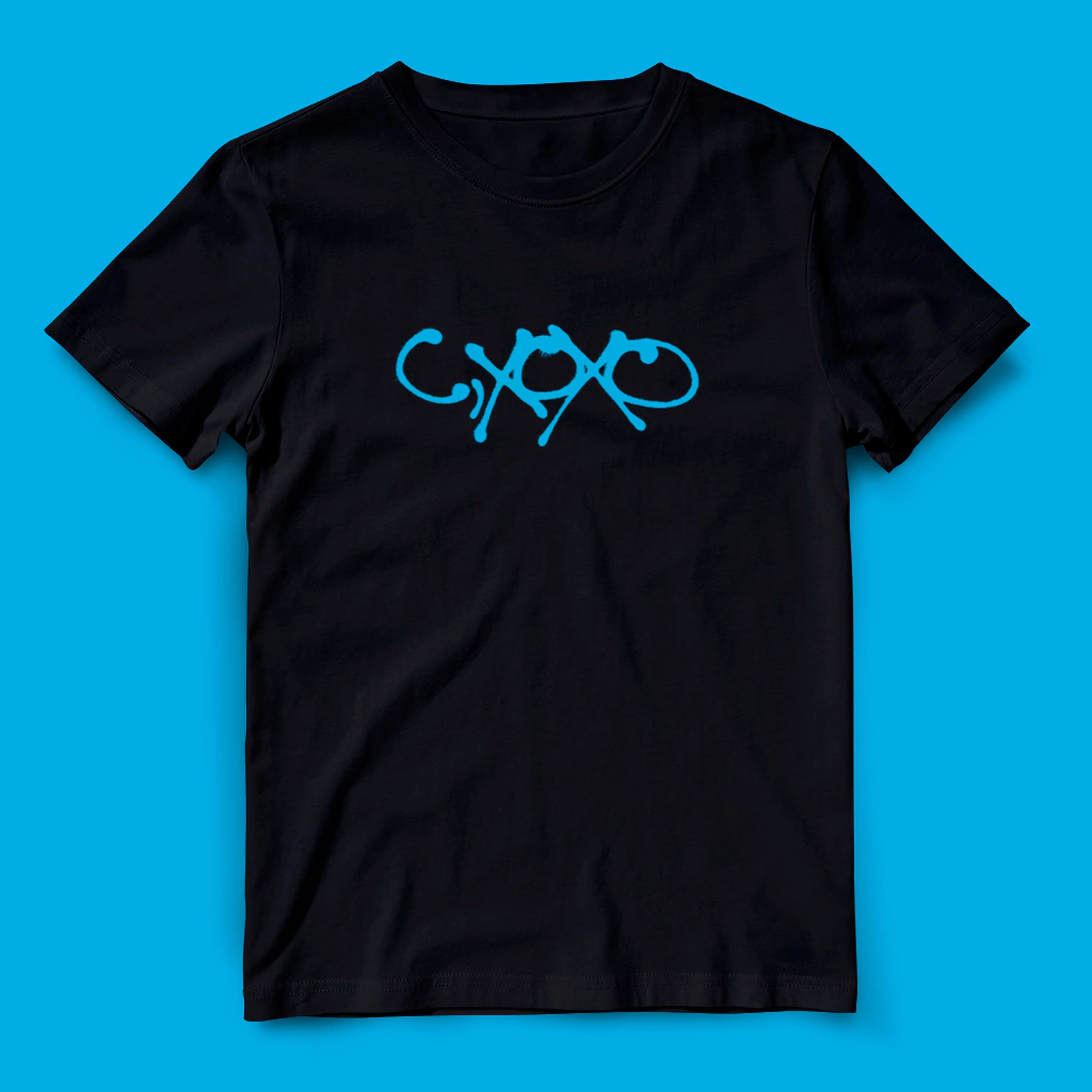 Camiseta C, XOXO (Camila Cabello)