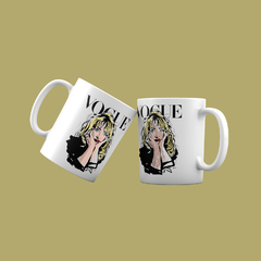 Caneca Vogue Sabrina Carpenter na internet