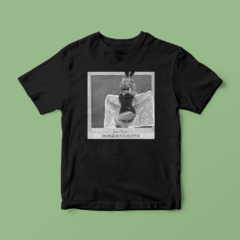 Camiseta Dangerous Bunny (Sabrina Carpenter) - comprar online
