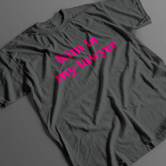 Camiseta Kim is my lawyer (Kardashian) na internet