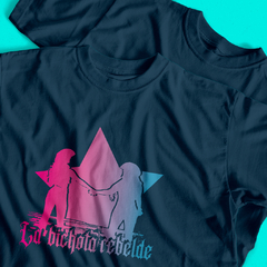 Camiseta La bichota rebelde (Anahi e Karol G) - comprar online