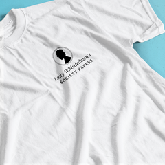 Camiseta Lady Whistledown (Bridgerton) - comprar online