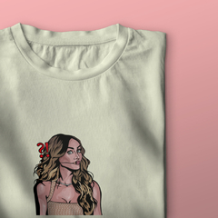 Camiseta Que? (Anahi) - Tlaco Store, A Loja do Fã de Verdade!
