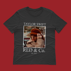 Camiseta RED & Co (Taylor Swift)