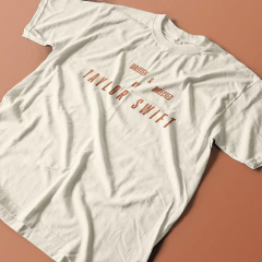 Camiseta Written and Directed by Taylor Swift - Tlaco Store, A Loja do Fã de Verdade!