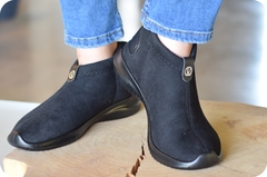 Trini Zapatilla / Modelo: Negro - comprar online