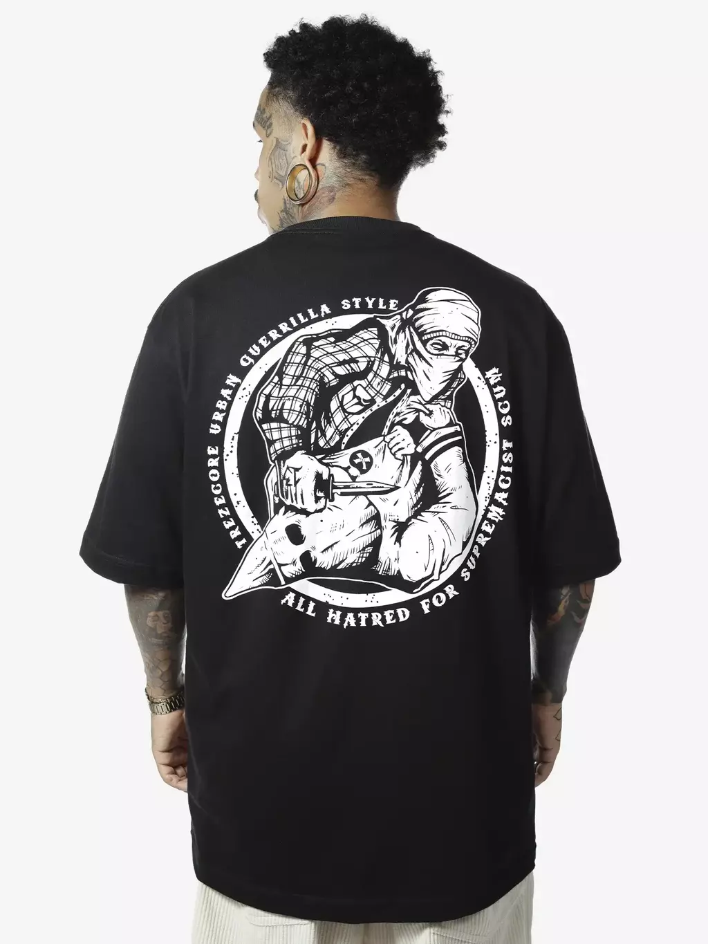 Camiseta Oversized Guerrila Style