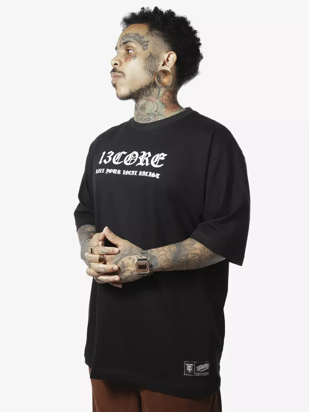 Camiseta Oversized Kill Your Local Racist - Preta