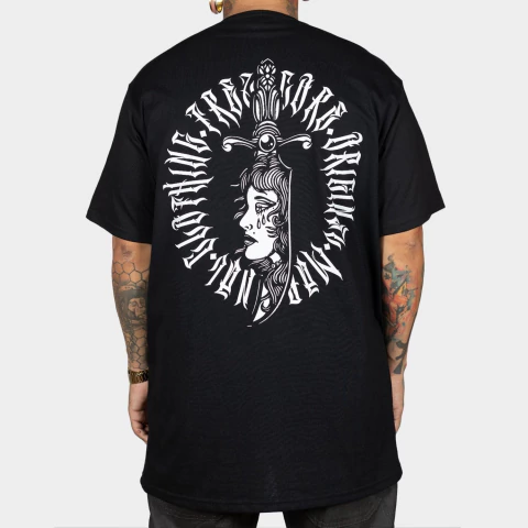 Camiseta Old Dagger - comprar online