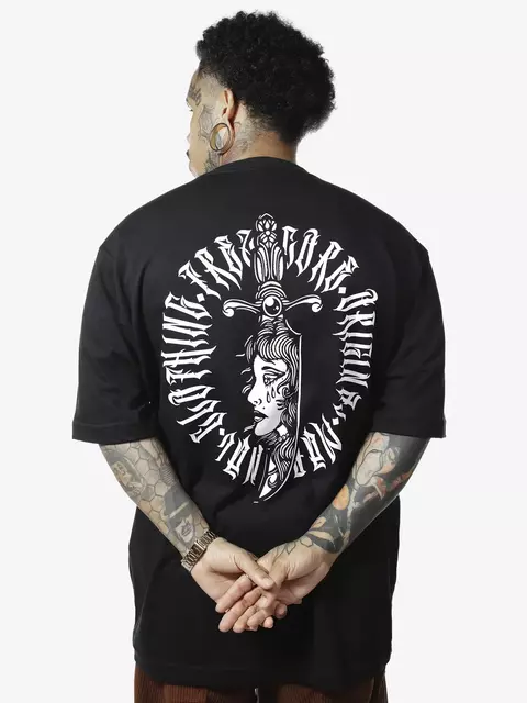 Camiseta Oversized Old Dagger - comprar online