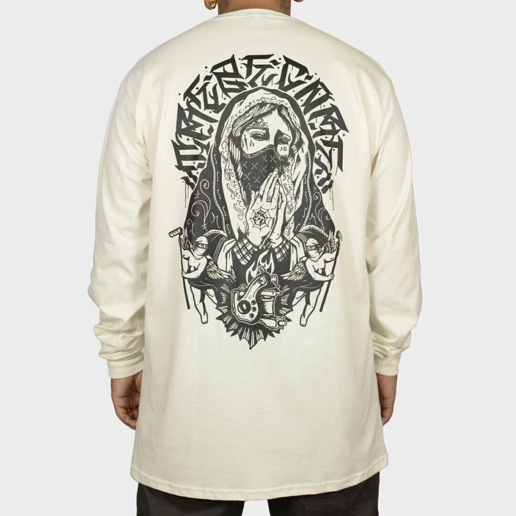 Camiseta Manga Longa Santa